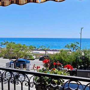 Hice Room Lungomare Fronte Mare